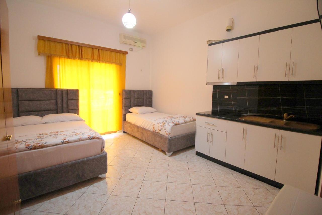 Hotel Vila Vilson Саранда Экстерьер фото