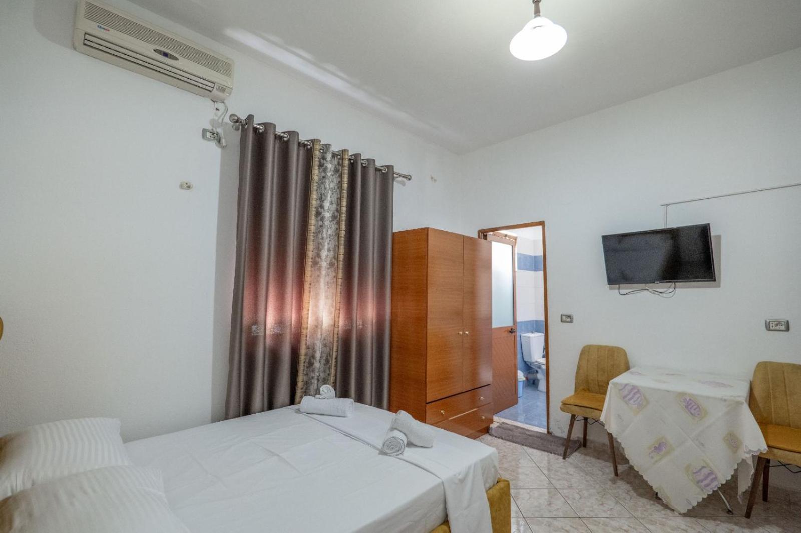 Hotel Vila Vilson Саранда Экстерьер фото